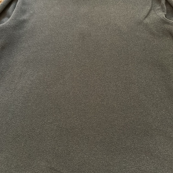 The North Face 1/4 Zip Gray Fleece - Picture 9 of 9